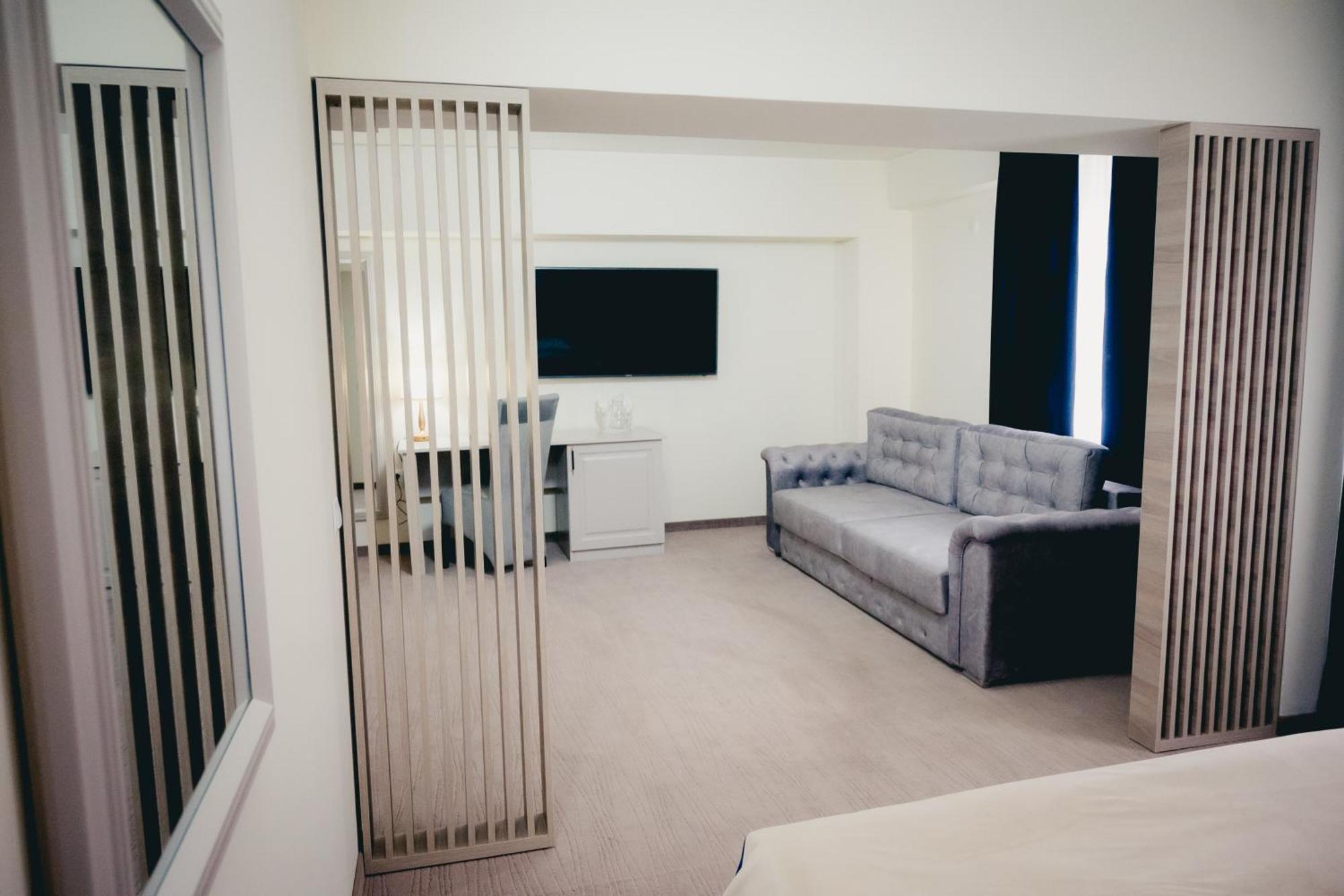 Hotel Valahia Tergovistye Kültér fotó