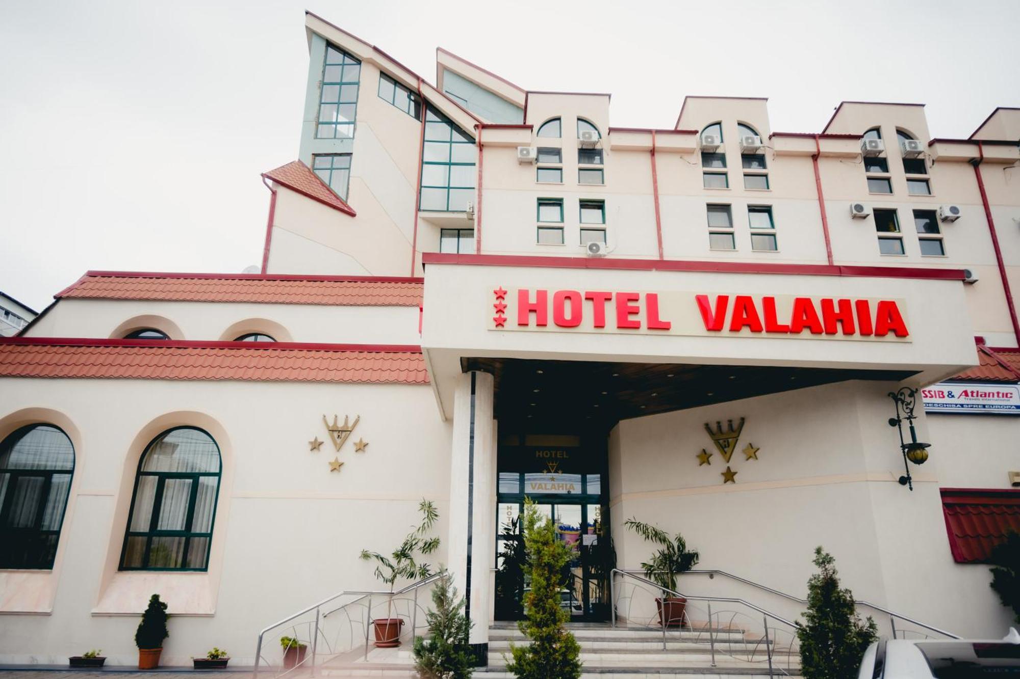 Hotel Valahia Tergovistye Kültér fotó