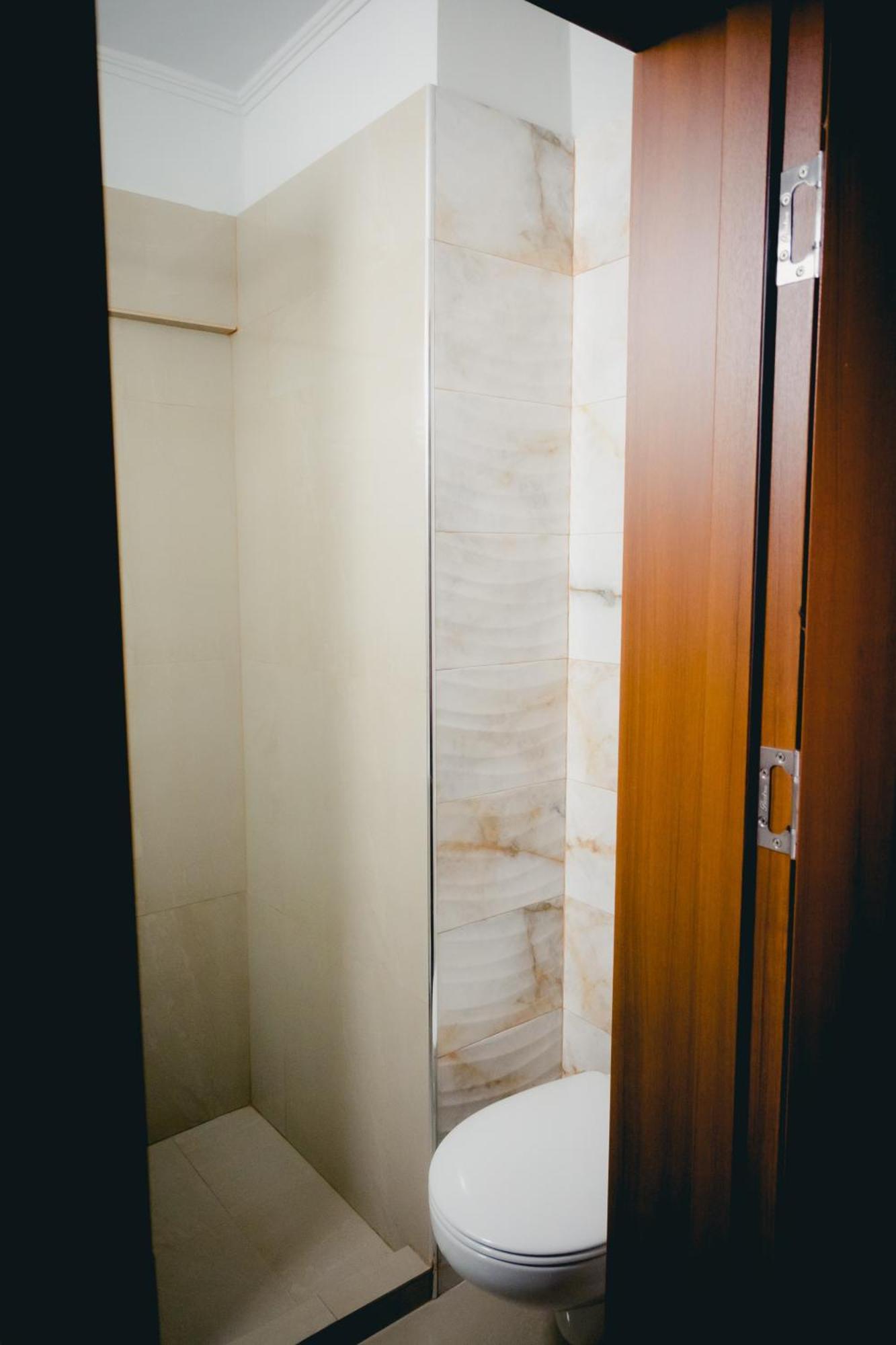 Hotel Valahia Tergovistye Kültér fotó
